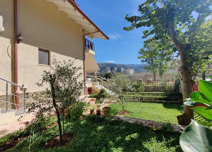 Lägenhet Vasil Mertiri