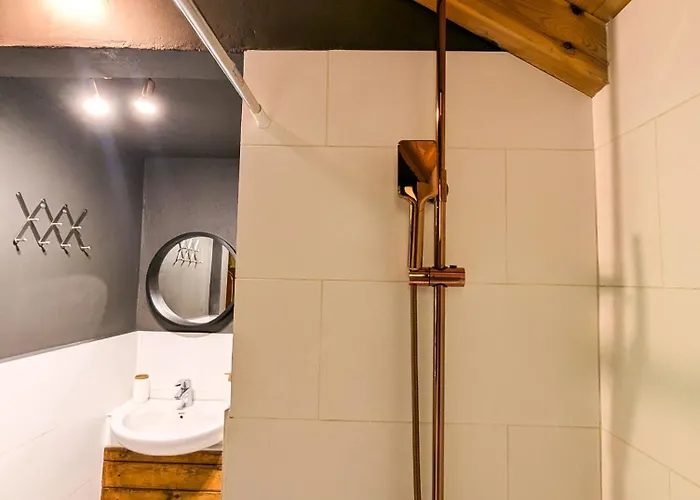 Daire Vasil Mertiri Himarë